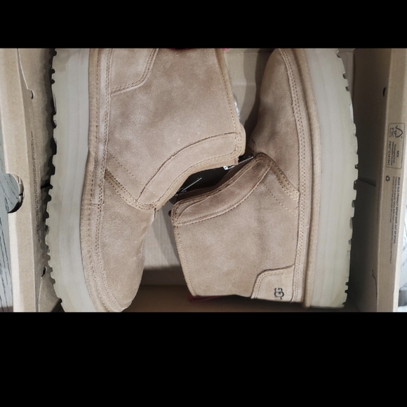 UGG neumel zip boots - Picture 3 of 7